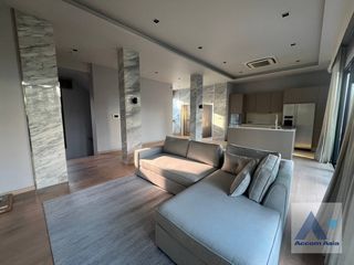For rent 4 Beds house in Watthana, Bangkok