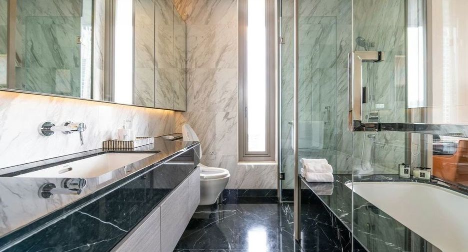 For sale 1 bed condo in Sathon, Bangkok