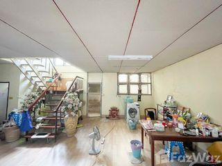 For sale 3 bed townhouse in Watthana, Bangkok