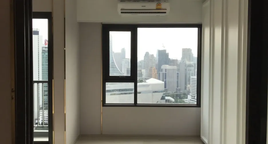 For rent 1 bed condo in Pathum Wan, Bangkok