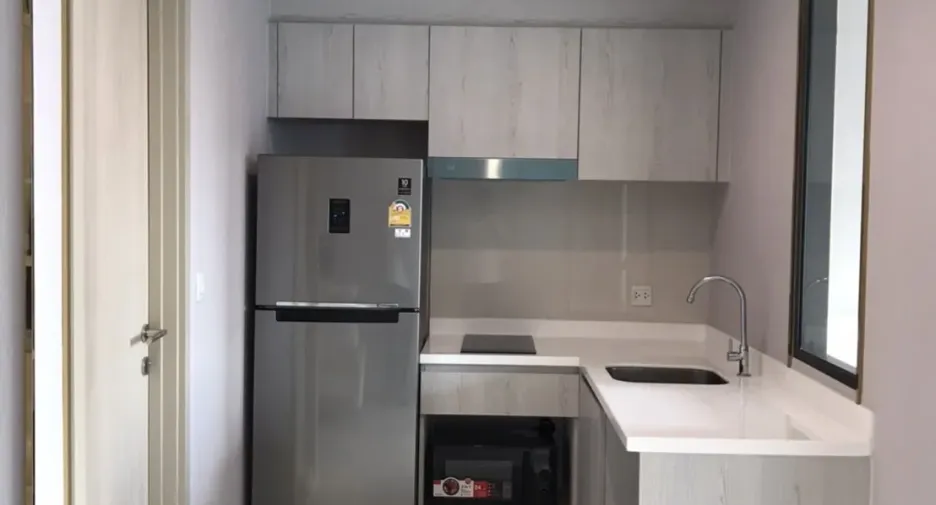 For rent 1 bed condo in Pathum Wan, Bangkok