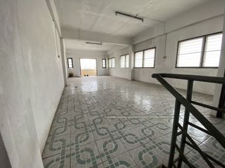 For sale 9 bed townhouse in Mueang Samut Prakan, Samut Prakan