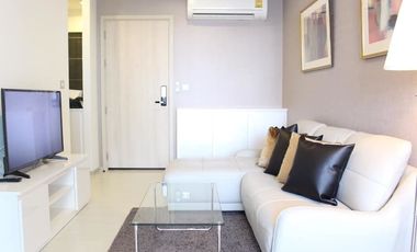 For sale 1 bed condo in Khlong Toei, Bangkok