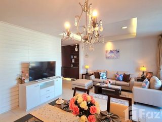 For rent 2 bed condo in Watthana, Bangkok