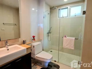 For rent 2 bed condo in Watthana, Bangkok