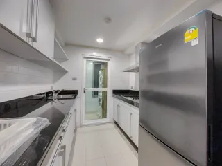For sale 2 Beds condo in Pathum Wan, Bangkok