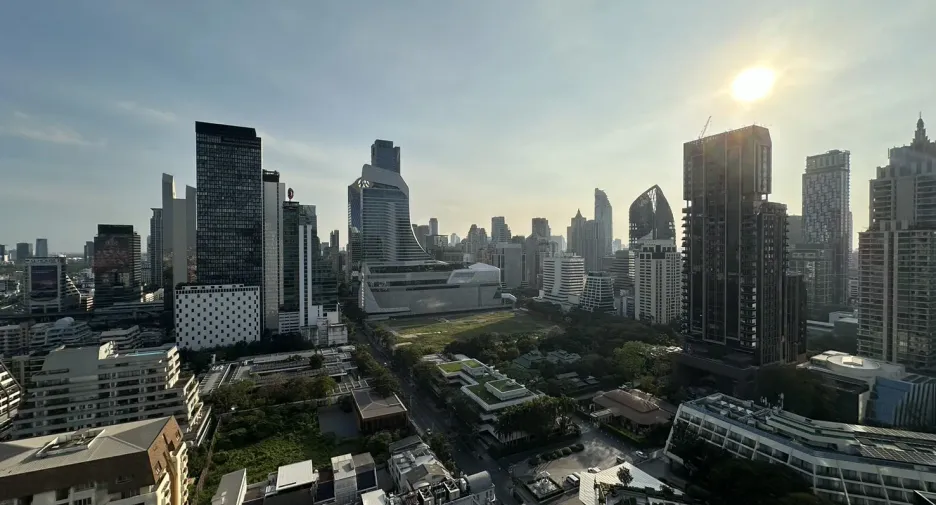 For rent 1 bed condo in Pathum Wan, Bangkok