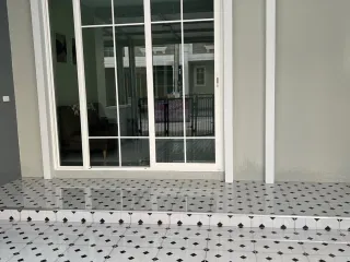 For rent 4 bed townhouse in Mueang Chiang Mai, Chiang Mai