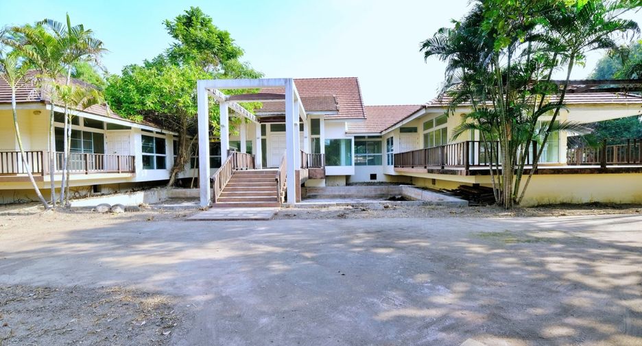 For sale 4 bed house in Hang Dong, Chiang Mai