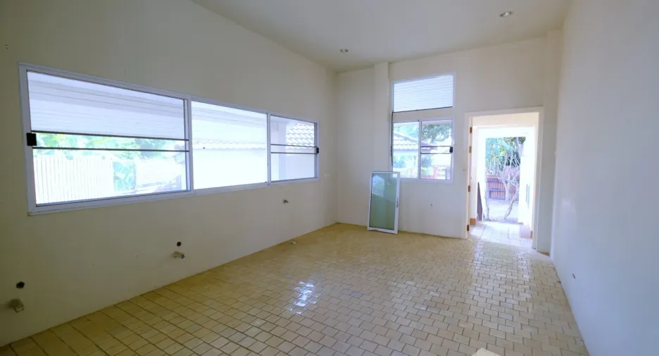 For sale 4 bed house in Hang Dong, Chiang Mai