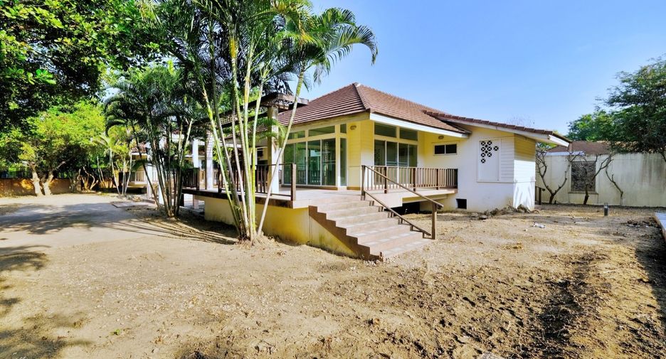 For sale 4 bed house in Hang Dong, Chiang Mai