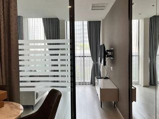 For rent and for sale 1 bed condo in Pathum Wan, Bangkok