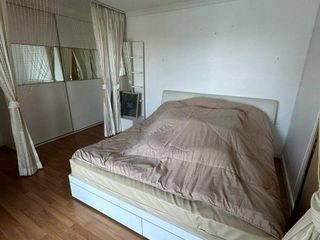 For sale 2 bed condo in Huai Khwang, Bangkok