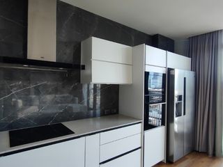 For rent 2 bed condo in Khlong Toei, Bangkok