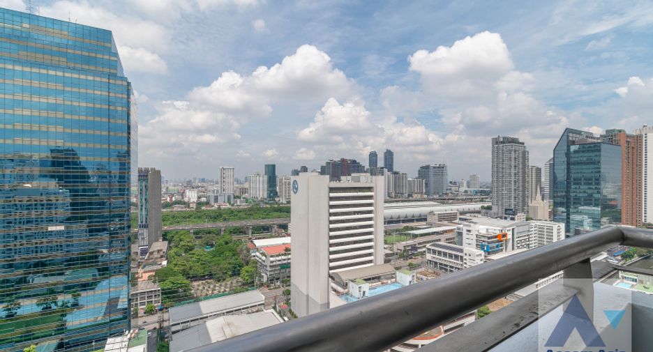 For sale 3 bed condo in Watthana, Bangkok