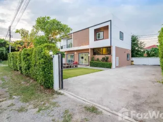 For rent 5 bed villa in Hua Hin, Prachuap Khiri Khan