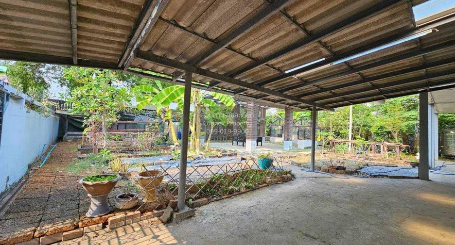 For rent 5 bedrooms house in Chatuchak, Bangkok