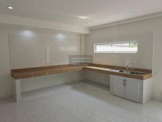 For rent 4 bedrooms townhouse in Bang Khen, Bangkok