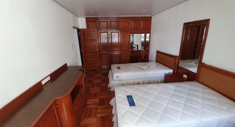 For rent 2 Beds condo in Khlong Toei, Bangkok
