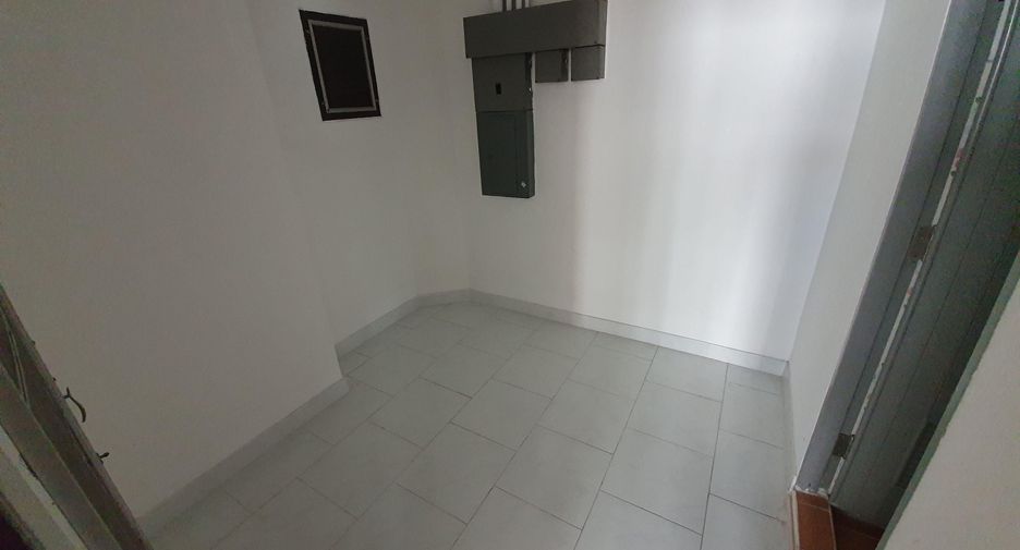 For rent 2 Beds condo in Khlong Toei, Bangkok