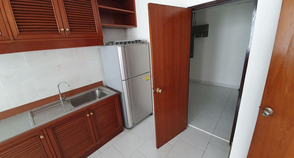 For rent 2 Beds condo in Khlong Toei, Bangkok