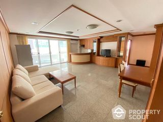 For rent 2 bed apartment in Watthana, Bangkok