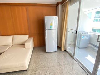 For rent 2 bed apartment in Watthana, Bangkok