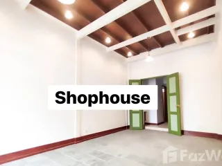 For rent 3 Beds retail Space in Phra Nakhon, Bangkok