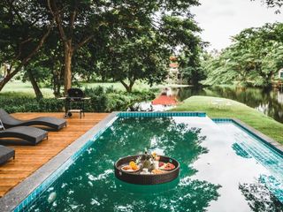 For sale 4 bed villa in Mueang Chiang Mai, Chiang Mai