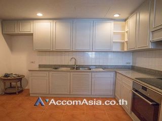 For rent 3 bed condo in Watthana, Bangkok