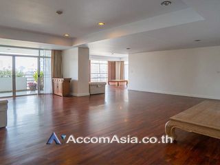 For rent 3 bed condo in Watthana, Bangkok