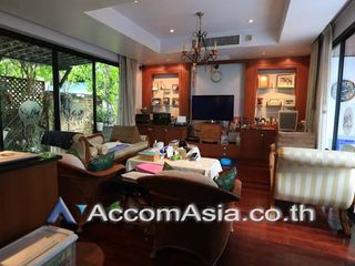 For sale 3 Beds house in Watthana, Bangkok