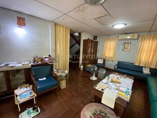 For sale 7 Beds house in Chatuchak, Bangkok
