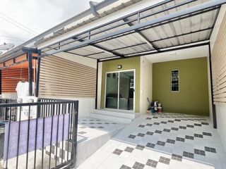 For sale 3 bed townhouse in Bang Bo, Samut Prakan