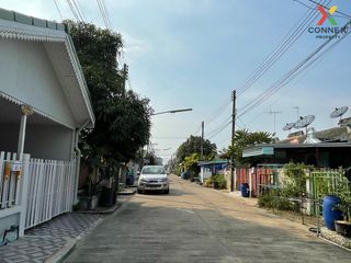 For sale 2 bed townhouse in Khlong Luang, Pathum Thani