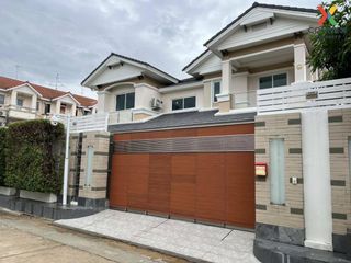 For sale 5 bed townhouse in Pak Kret, Nonthaburi