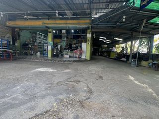 For sale 4 bed retail Space in Mueang Nakhon Nayok, Nakhon Nayok