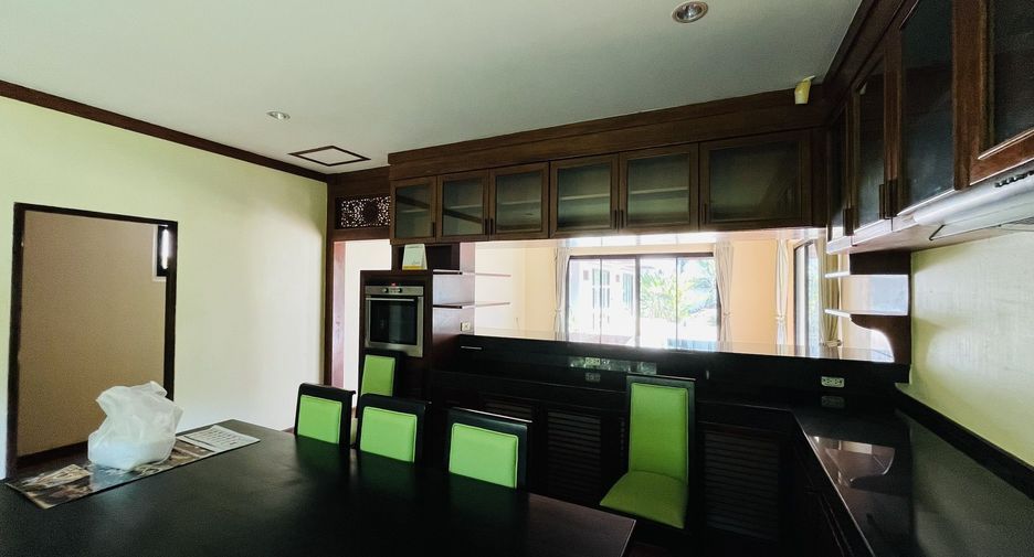 For sale 6 bed villa in Mueang Phuket, Phuket