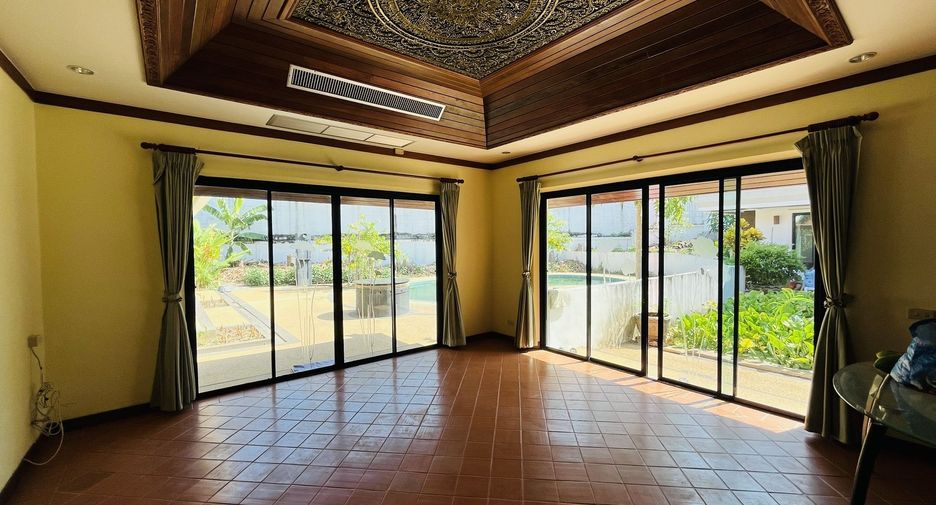 For sale 6 bed villa in Mueang Phuket, Phuket