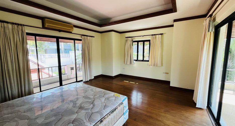 For sale 6 bed villa in Mueang Phuket, Phuket