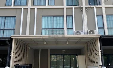 ให้เช่า 3 ห้องนอน ทาวน์เฮ้าส์ ใน สะพานสูง, กรุงเทพฯ