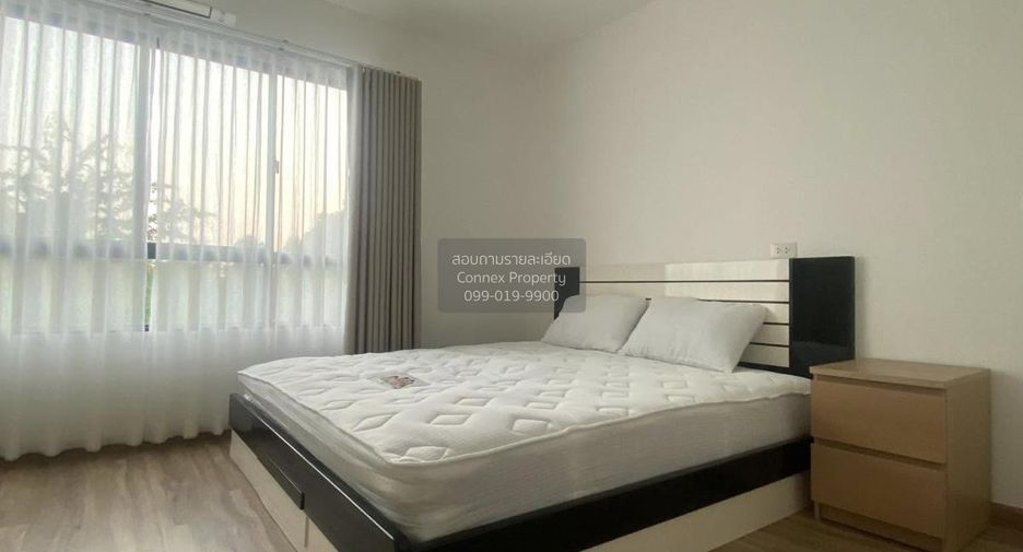 For rent 3 bedrooms townhouse in Saphan Sung, Bangkok