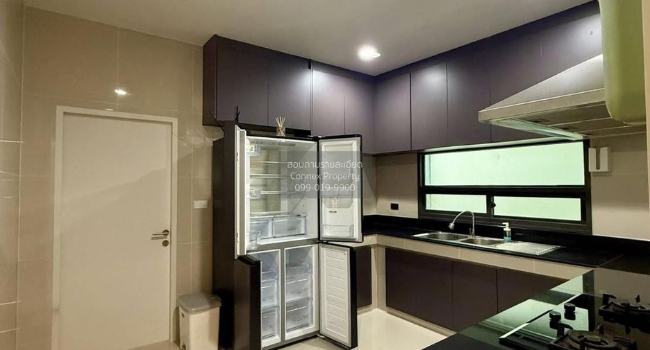 For rent 4 bedrooms house in Bang Kapi, Bangkok