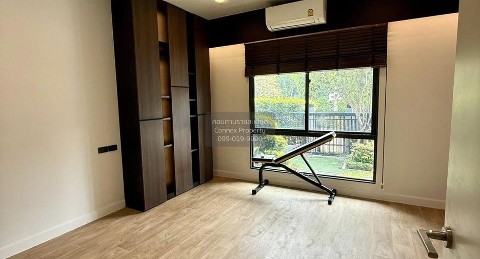 For rent 4 bedrooms house in Bang Kapi, Bangkok