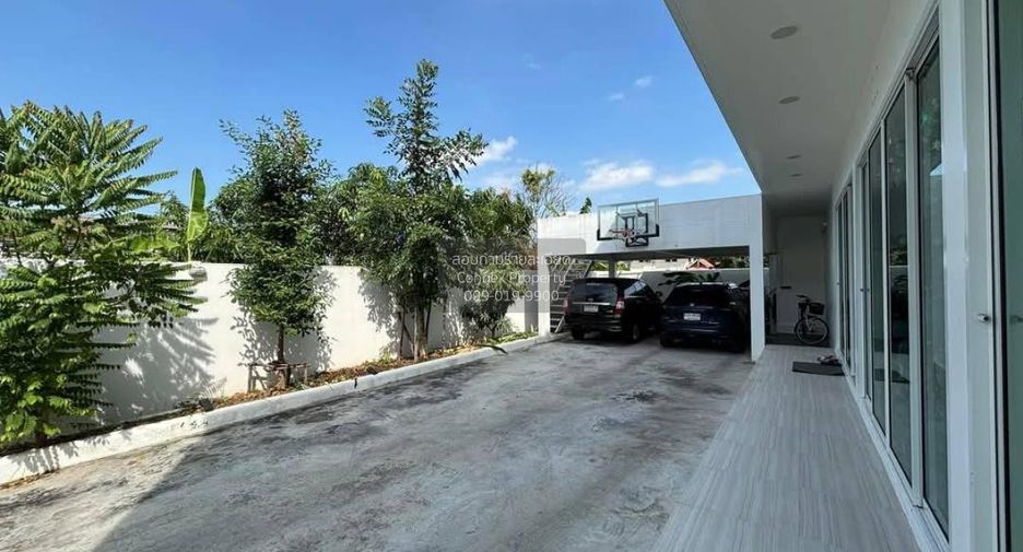 Casa en alquiler de 5 habitaciones en Lat Krabang, Bangkok