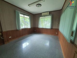 For rent 3 bed townhouse in Thanyaburi, Pathum Thani