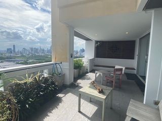 出售 3 卧室 公寓 在 Khlong Toei, 曼谷
