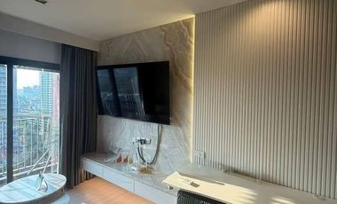 For rent 1 bed condo in Huai Khwang, Bangkok