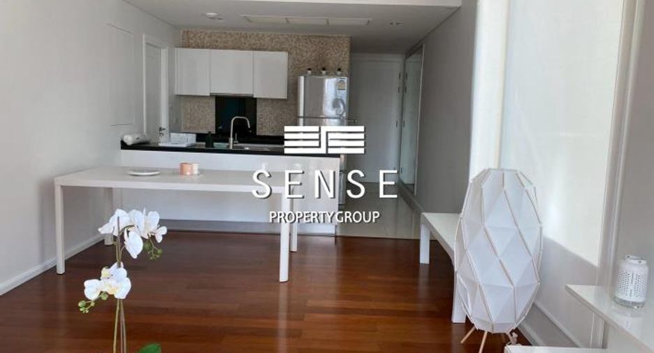 For rent 2 bed condo in Watthana, Bangkok
