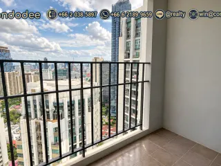 For sale 2 bedrooms condo in Huai Khwang, Bangkok
